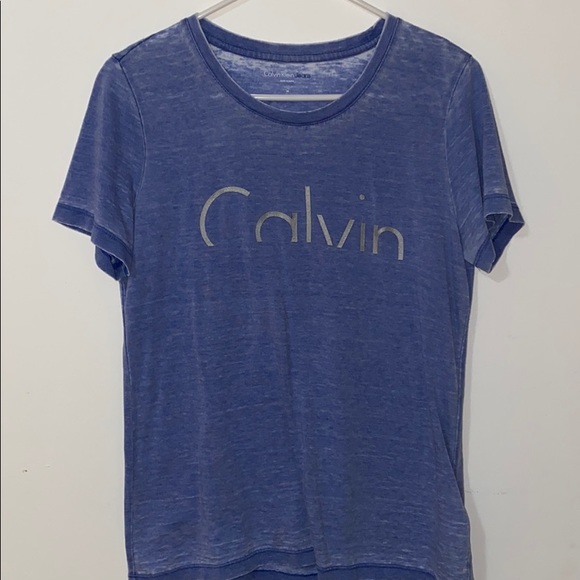 Calvin Klein tshirt - Picture 1 of 4
